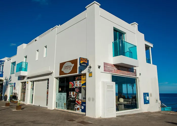 Apartment Sea Breeze *